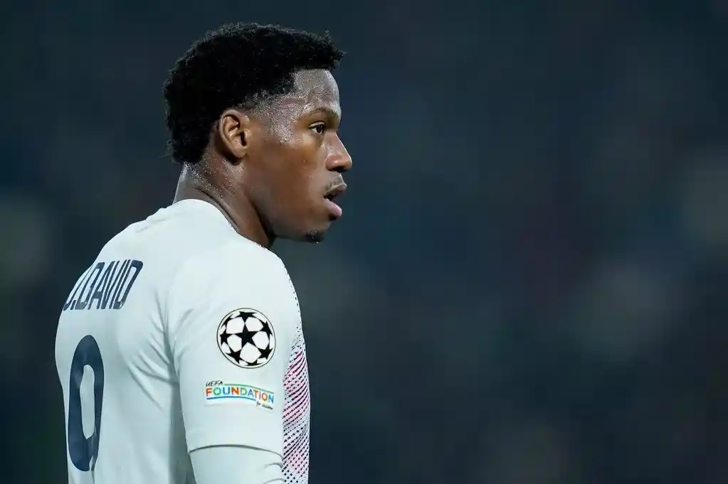 ليفربول يواجه احتمال تأجيل صفقة انتقال جوناثان ديفيد بعد محاولة نادي ليل بتقديم عرض جديد له