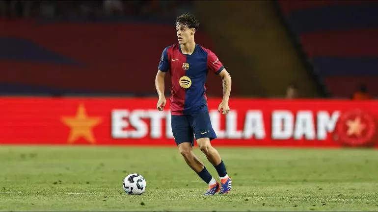 برشلونة يتلقى ضربة بإصابة مدافعه قبل المواجهة المرتقبة ضد أتلتيكو مدريد
