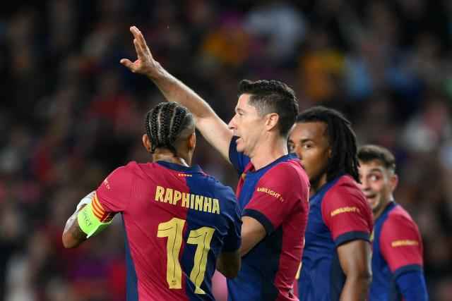برشلونة يسعي نحو بديل لليفاندوفسكي من الكالتشيو