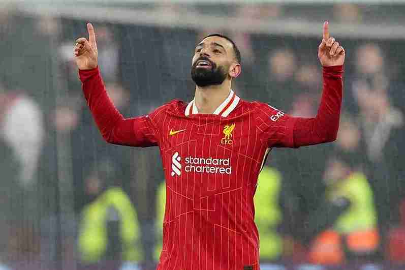 مانشستر سيتي يعترف بمحمد صلاح بعد ضم عمر مرموش