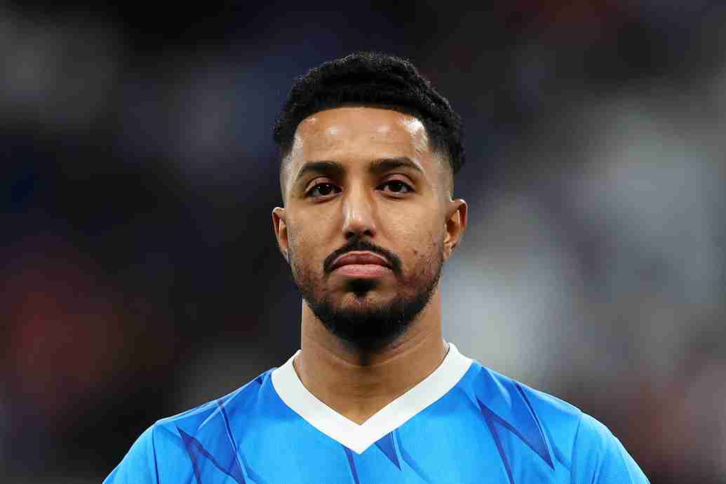 الهلال السعودي يؤمن استمرار سالم الدوسري بعقد براتب ضخم