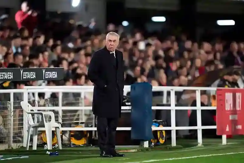 أنشيلوتي يصف نجم ريال مدريد بأنه "هدية" لكرة القدم بعد الانتصار على ديبورتيفو مينيرا