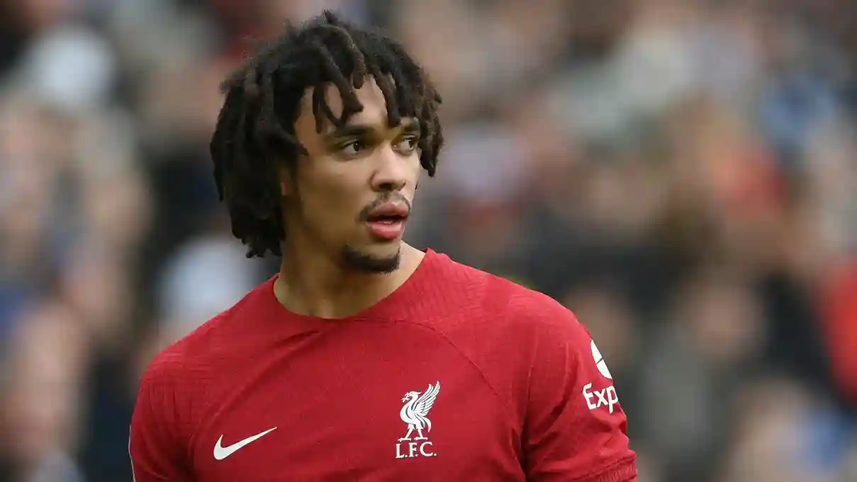 ريال مدريد يتحرك لحسم صفقة أرنولد من ليفربول