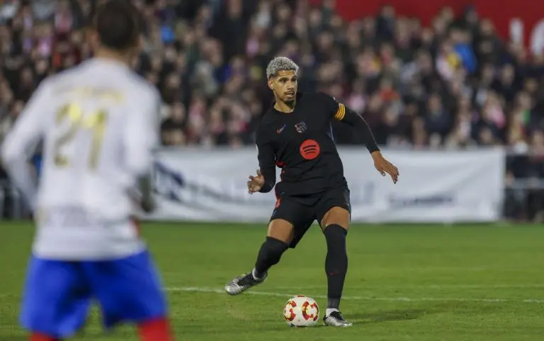 نجم برشلونة يعطي الضوء الأخضر لعملاق أوروبا للتحرك