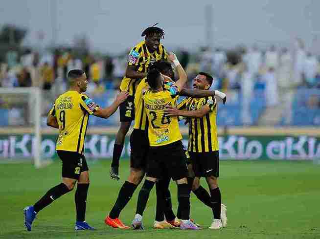 الاتحاد يطمح لإنهاء سلسلة إخفاقاته في الكلاسيكو ضد الهلال
