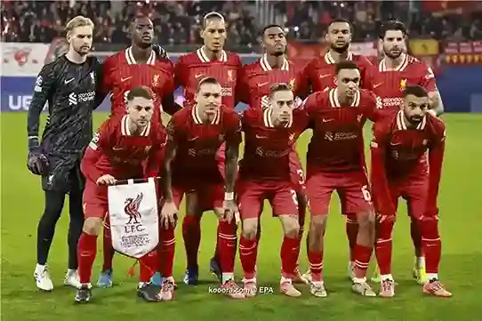 ليفربول يواجه احتمال غياب مدافعه لفترة مطولة