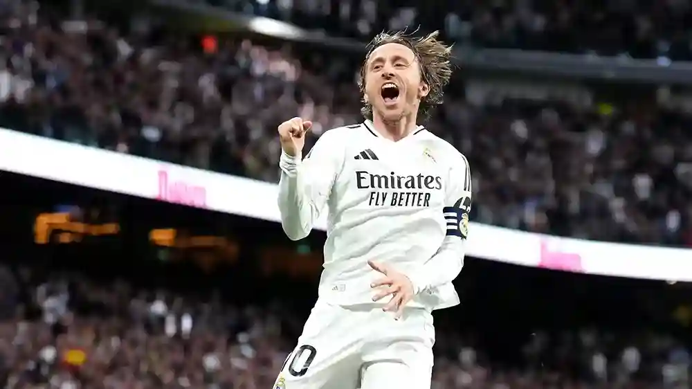 ريال مدريد يتفوق على جيرونا بثنائية ويواصل منافسته على لقب الدوري