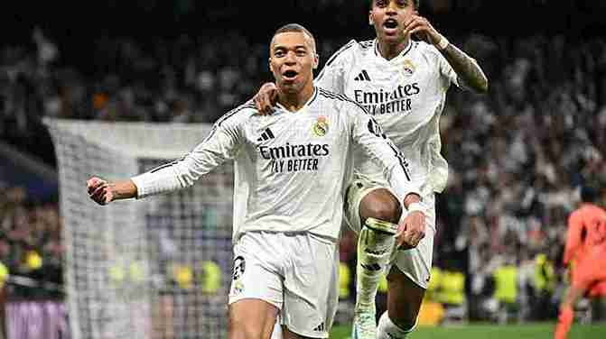 ريال مدريد يواجه خطر غياب 5 نجوم في ديربي الأبطال