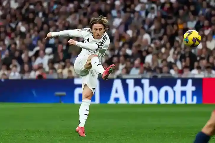 مودريتش يدلي بتصريح لافت حول أدائه المميز أمام جيرونا في مباراة الدوري