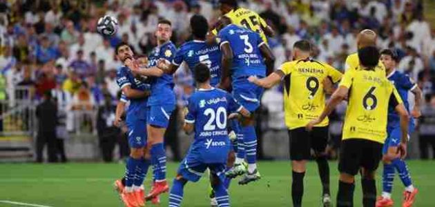 أخطاء تحكيم مباراة الهلال والاتحاد تشعل الجدل