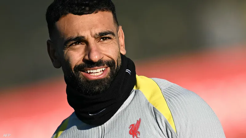 أسطورة ليفربول يحذر محمد صلاح