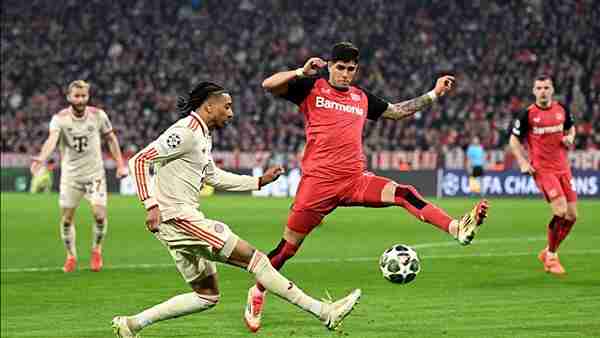 بايرن ميونخ يتفوق على ليفركوزن بثلاثة أهداف ويقترب من التأهل إلى ربع نهائي دوري أبطال أوروبا