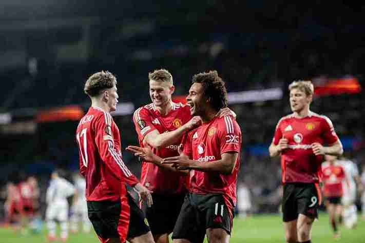 مانشستر يونايتد يكتفي بالتعادل مع ريال سوسيداد في الدوري الأوروبي