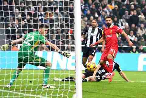 موعد مباراة ليفربول ونيوكاسل يونايتد يلا شوت اليوم الأحد 16-03-2025 في كأس الرابطة الإنجليزية