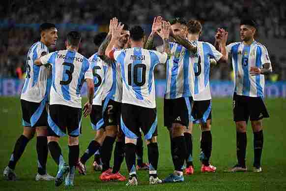 صدمة كبيرة لمنتخب الأرجنتين قبل مباراته المرتقبة ضد البرازيل