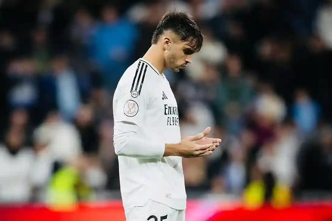تفاصيل العقد الجديد الذي وقّعه أسينسيو مع ريال مدريد