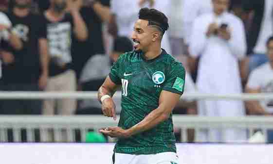 سالم الدوسري يتطلع لتحقيق إنجاز جديد ومميز في مواجهته ضد المنتخب الياباني