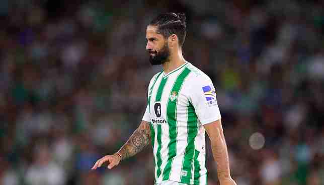 إيسكو يقود بيتيس لهزيمة ريال مدريد في الليجا