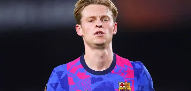 دي يونج يعلن قراره بشأن استمراره مع برشلونة