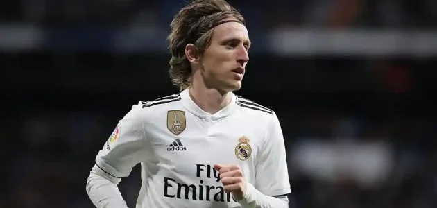 السعودية وقطر يسعيان للتعاقد مع لوكا مودريتش لتعزيز صفوف فرقهما