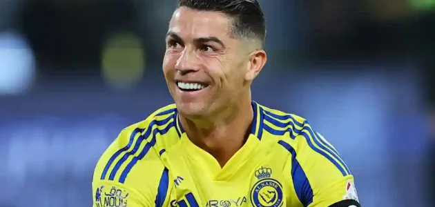 كريستيانو رونالدو مستعد لتوقيع عقد جديد مع نادي النصر السعودي