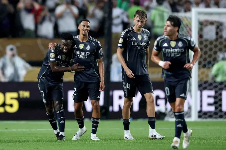 ريال مدريد يحدد موعدًا نهائيًا لحسم عقد فينيسيوس جونيور