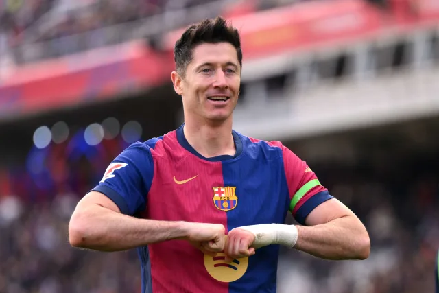 برشلونة يختار بديلاً لليفاندوفسكي